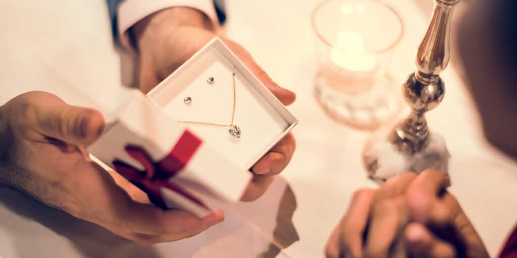 ecommerce-valentine-jewellery